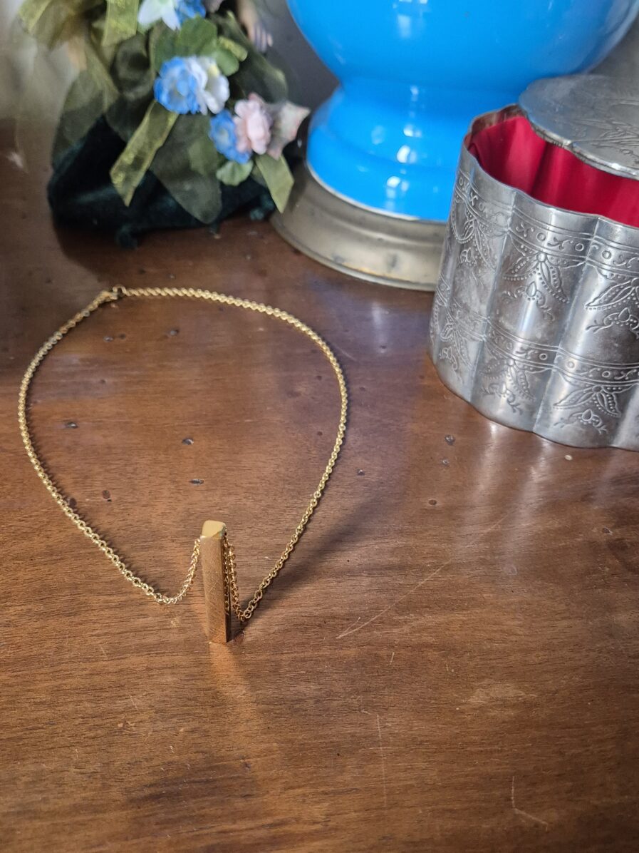 Collana con ciondolo a barra personalizzabile sui quattro lati. - immagine 3